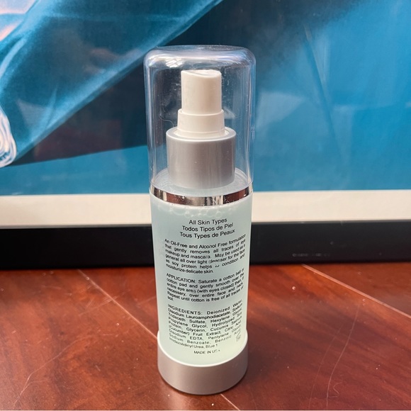 Lash Lounge ๐ Special Eye & Make Up Remover ๐คฉ for Eyelash Extensions ๐ง๐ฝโโ๏ธ - Picture 3 of 4